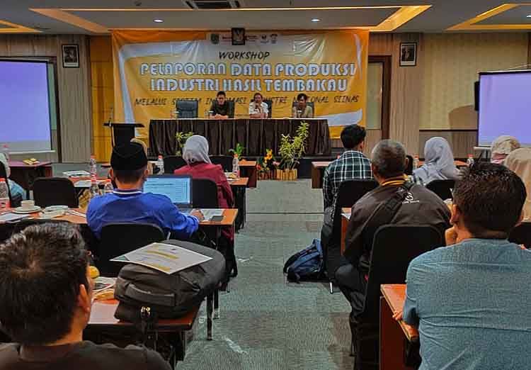 Disperindag Kabupaten Pasuruan Dorong Kepatuhan Industri Rokok Lewat Workshop Pelaporan Data SIINas
