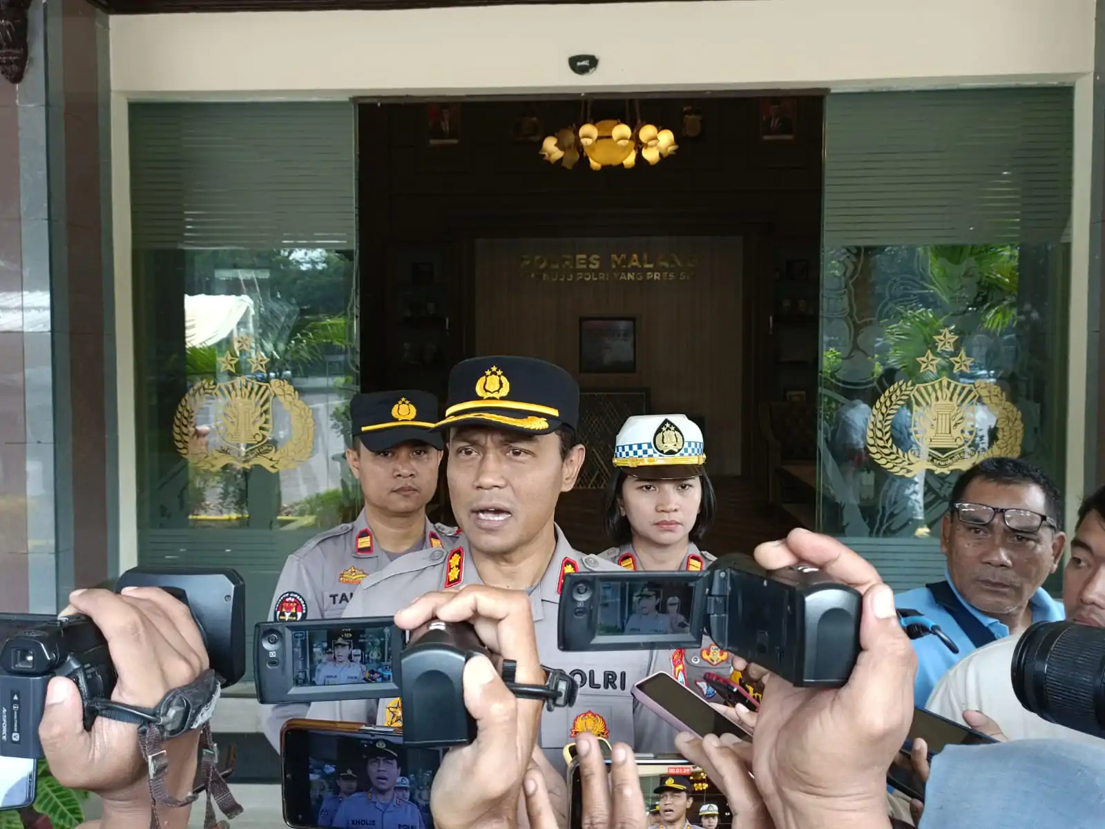 Gratis, polres Malang Perbolehkan Masyarakat Titip Kendaraan Di Kantor Polisi Saat Ditinggal Mudik