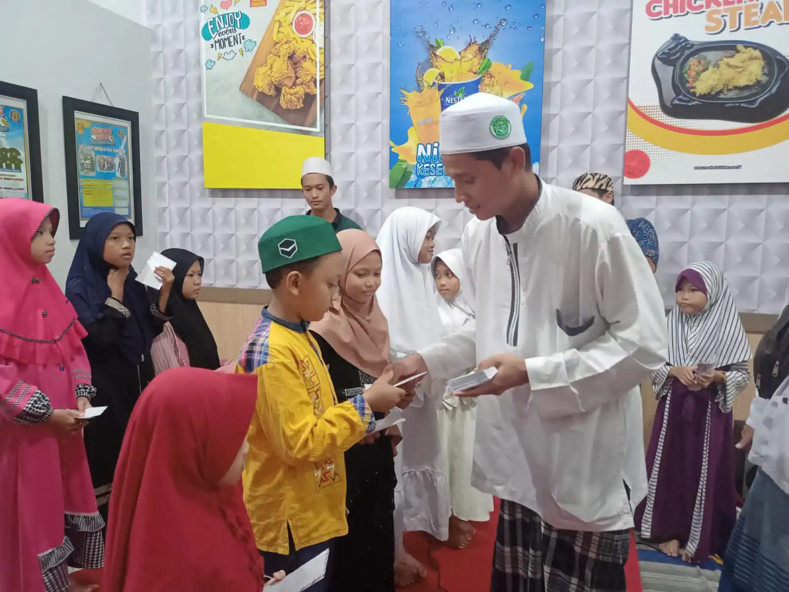 Jami’yah Al Amin Adakan Buka Bersama Dan Santunan Anak Yatim Piatu