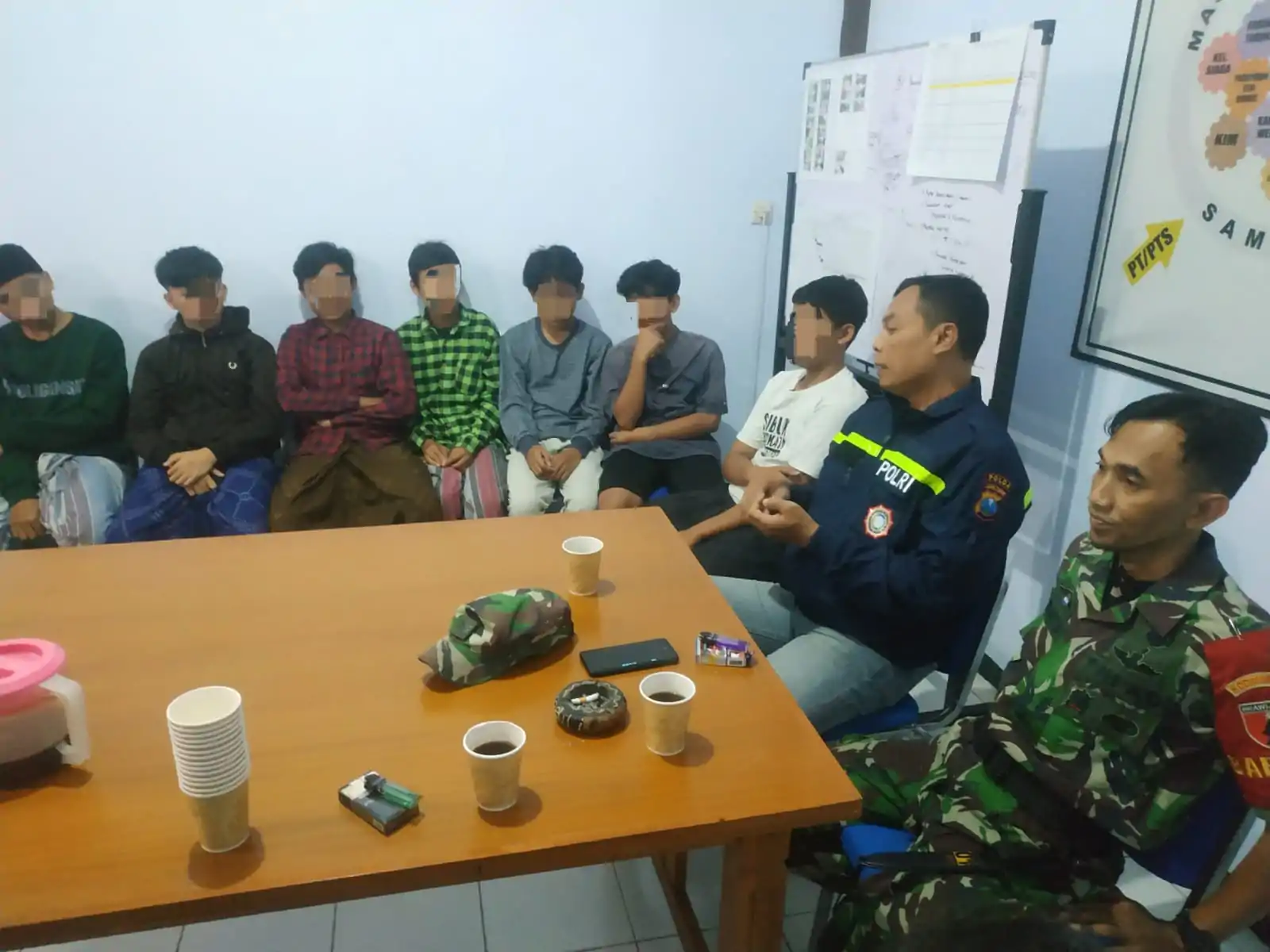 Polisi Bersama Tiga Pilar Berhasil Hentikan Aksi Prank Pocong Di Kota Malang