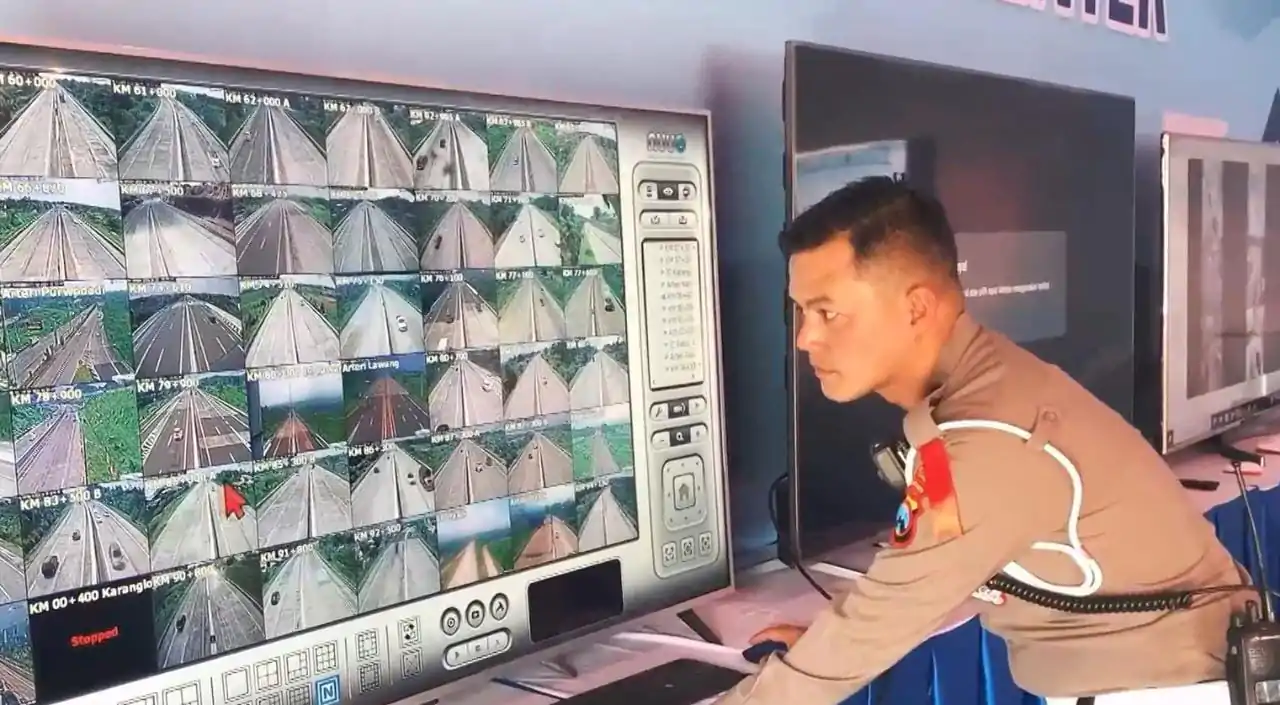 Polisi Gunakan Drone Pantau Arus Mudik Lebaran 2023 Di Exit Tol Singosari Malang
