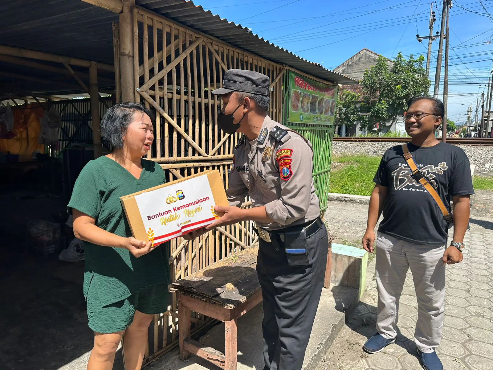 Polres Tulungagung Berbagi Bantuan,