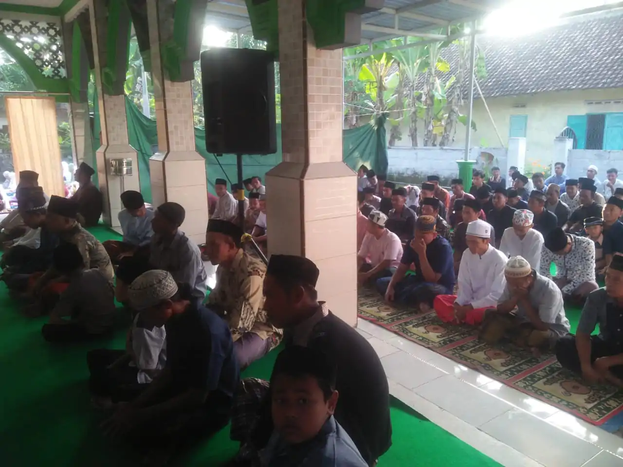 Sambut Hari Raya Idul Fitri 1 Syawal 1444H/2023 M Dengan Gema Takbir Dan Sholat Berjamaah