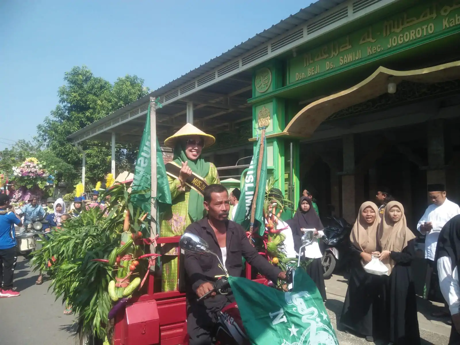 Mbak Ifa Apresiasi Pawai Ta’aruf Desa Sawiji Dalam Rangka Tahun Baru 1 Muharram 1445 H