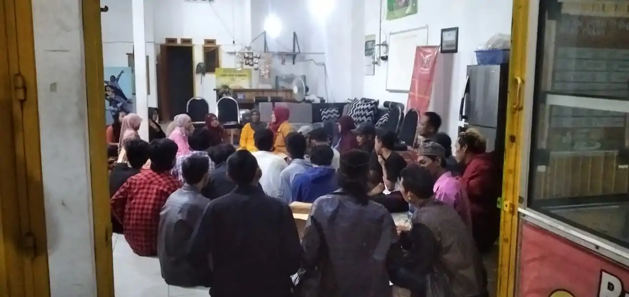 Silaturrahmi Warga Dusun Pilangsari,Desa Beji Ke Posko Pemenangan Calon Kades Uswatun Jamilah