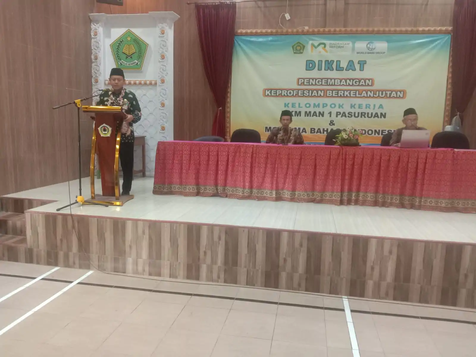 KKM MAN 1 Pasuruan Bersama MGMP Bahasa Indonesia MA Gelar Bintek Pengembangan Keprofesian Berkelanjutan