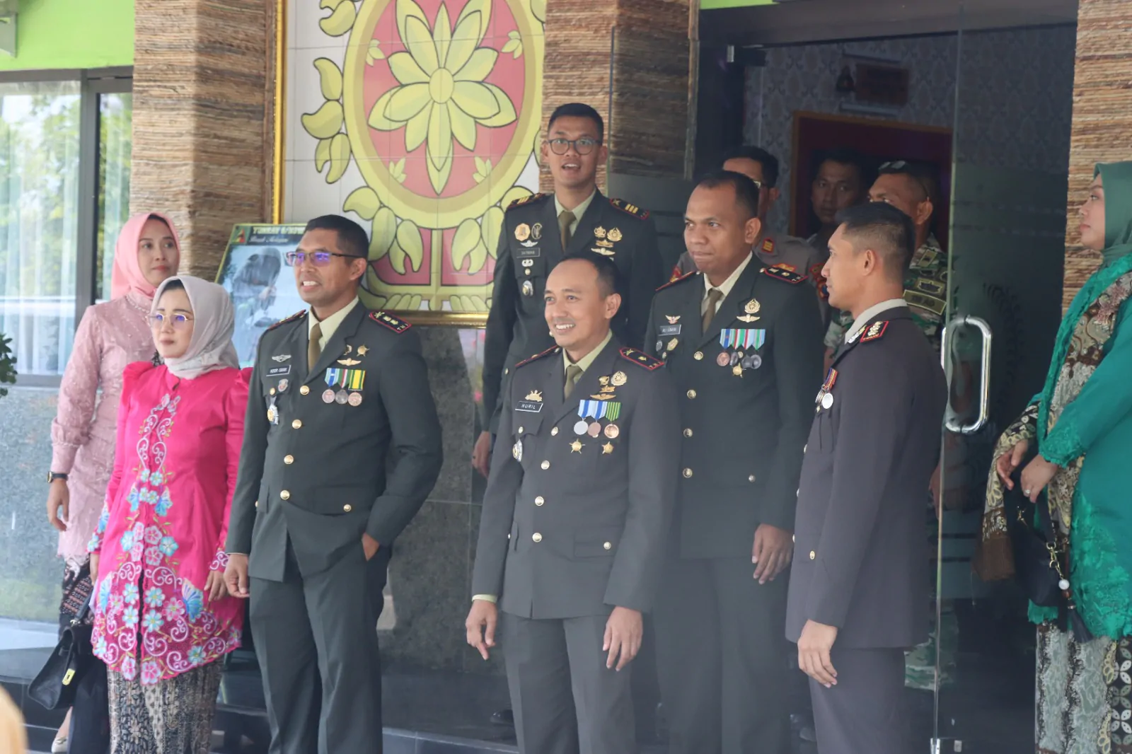 Kapolres Pasuruan Ikuti Upacara Peringatan HUT TNI Ke-78 Tahun 2023
