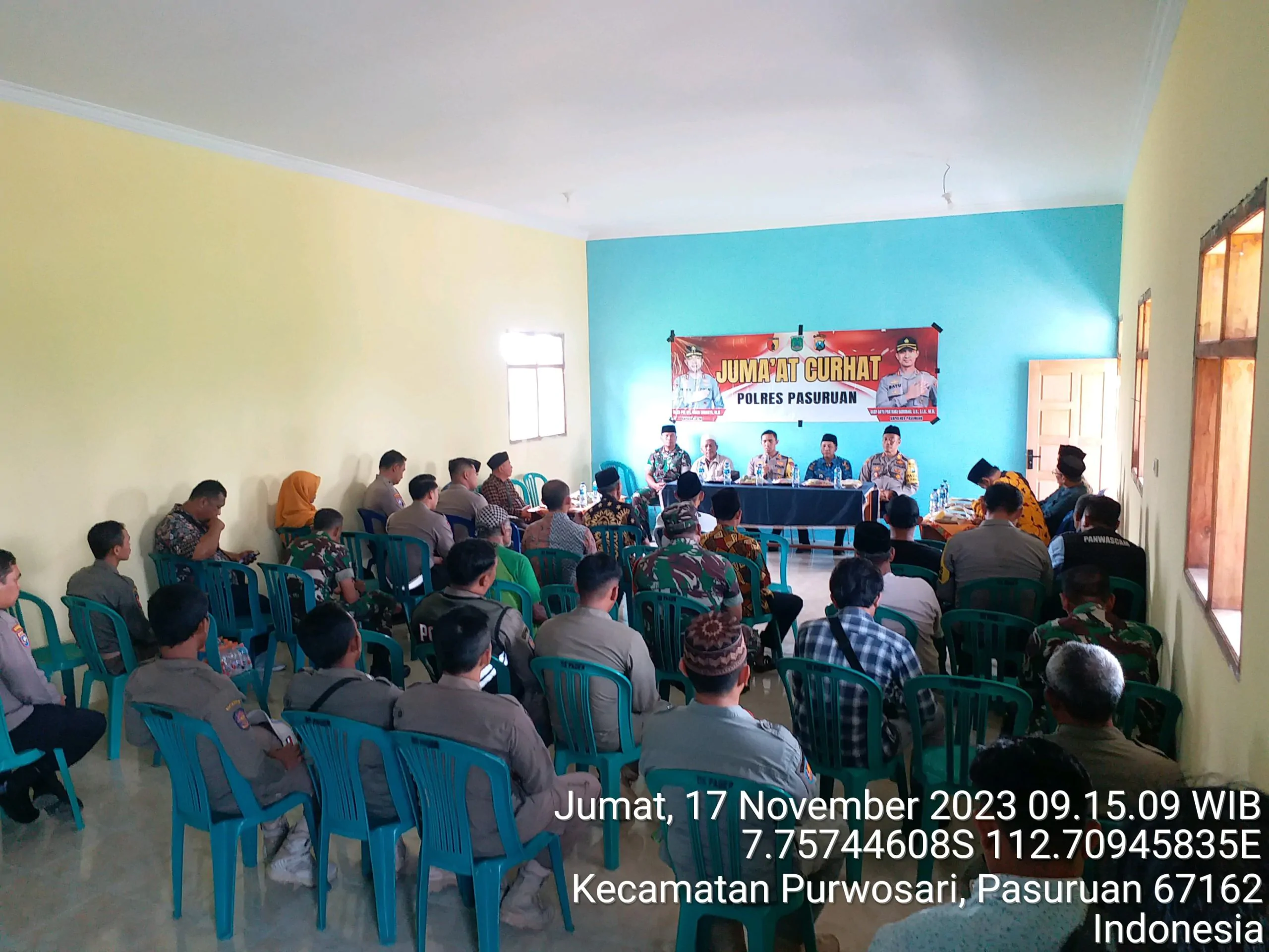 Tak Hanya Jum’at Curhat, Kapolres Pasuruan Juga Resmikan Bantuan Air Bersih Untuk Masyarakat