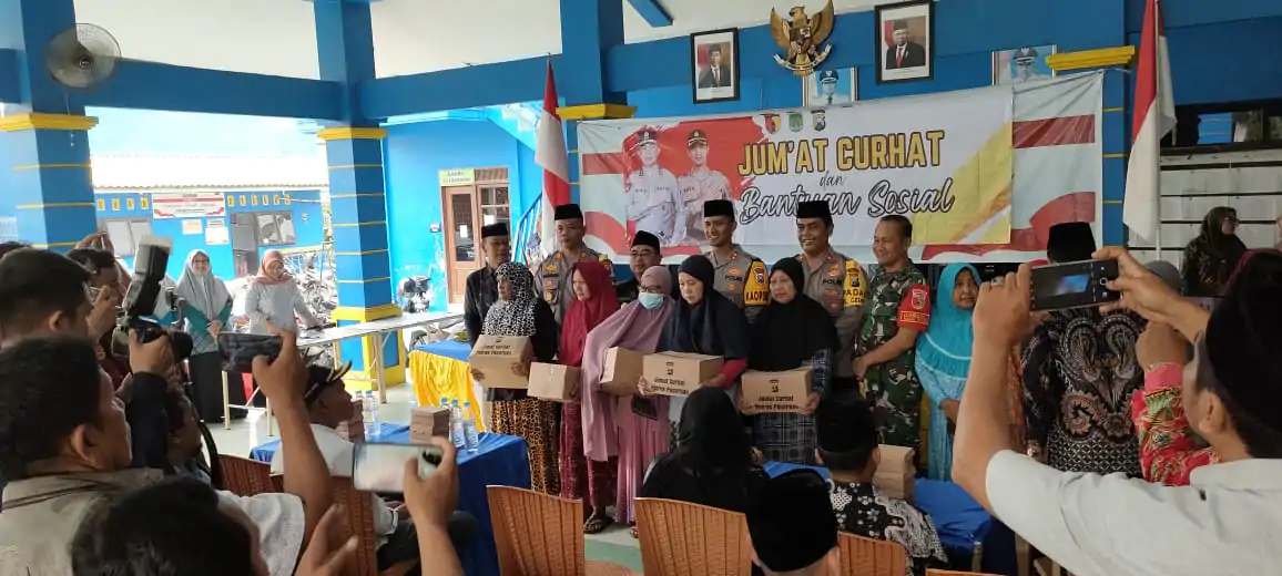 Polres Pasuruan Gelar Jum’at Curhat Dan Bansos Di Wilayah Kecamatan Gempol