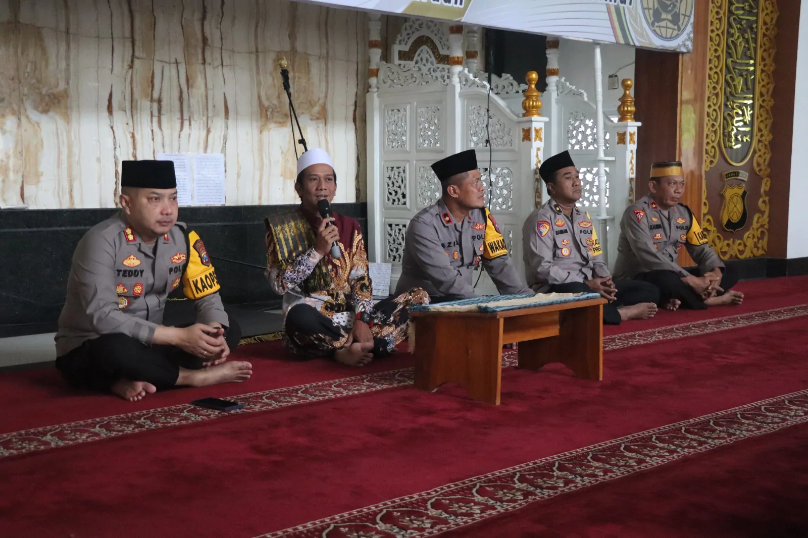 Tingkatkan Ketaqwaan Kepada Alloh, Kapolres Pasuruan Gelar Pembinaan Rohani Dan Pemberian Santunan Anak Yatim