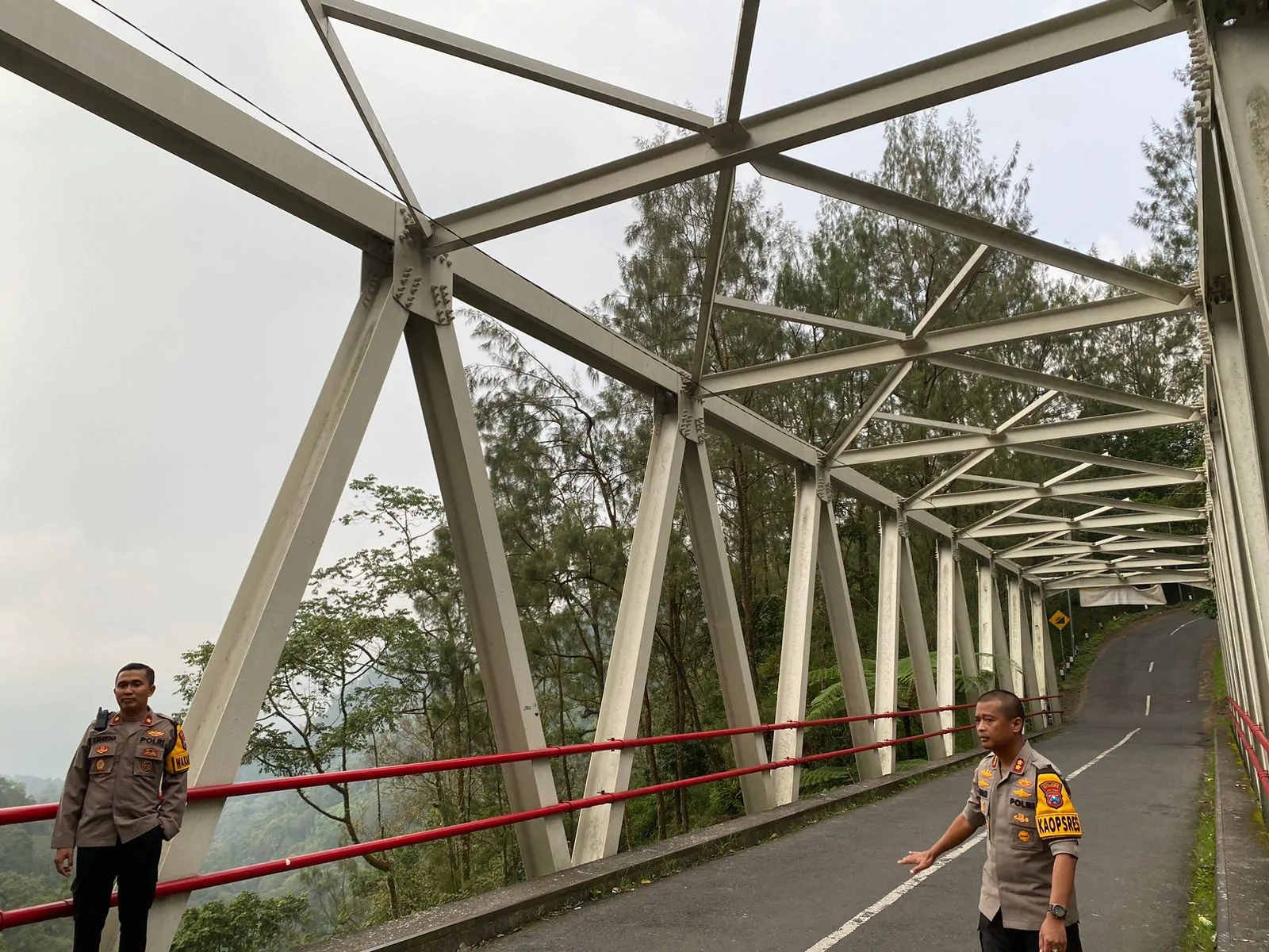 Kapolres Mojokerto Pantau Jalur Ekstrem Mojokerto – Batu Di Operasi Ketupat Semeru 2024