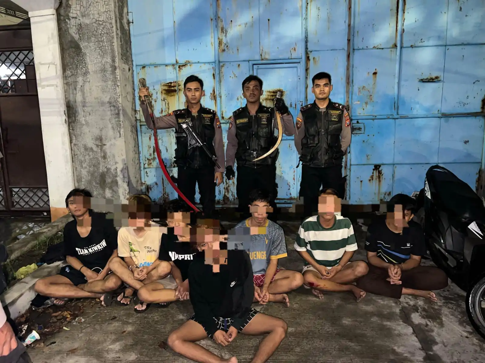 Polrestabes Surabaya Berhasil Amankan 7 Remaja Gangster Yang Resahkan Warga