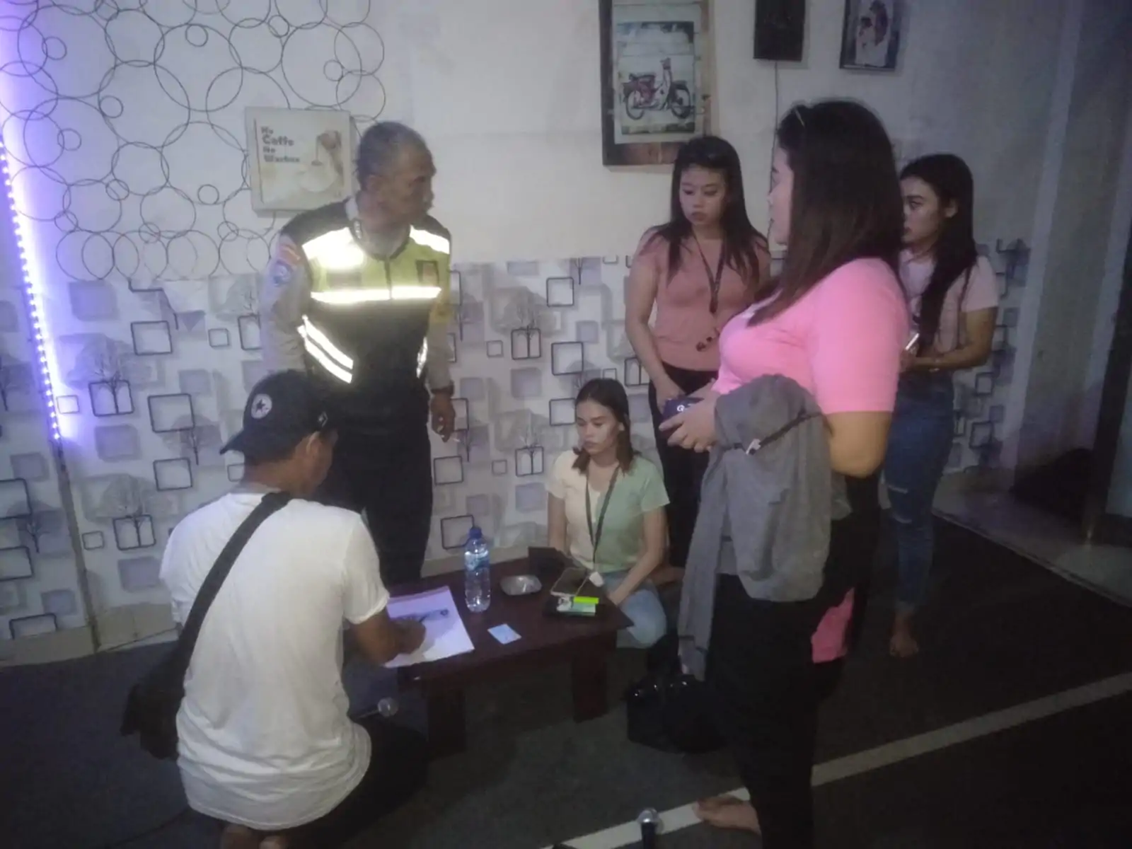 Jaga Situasi Tetap Kondusif, Polsek Gempol Melaksanakan Operasi Cipta Kondisi