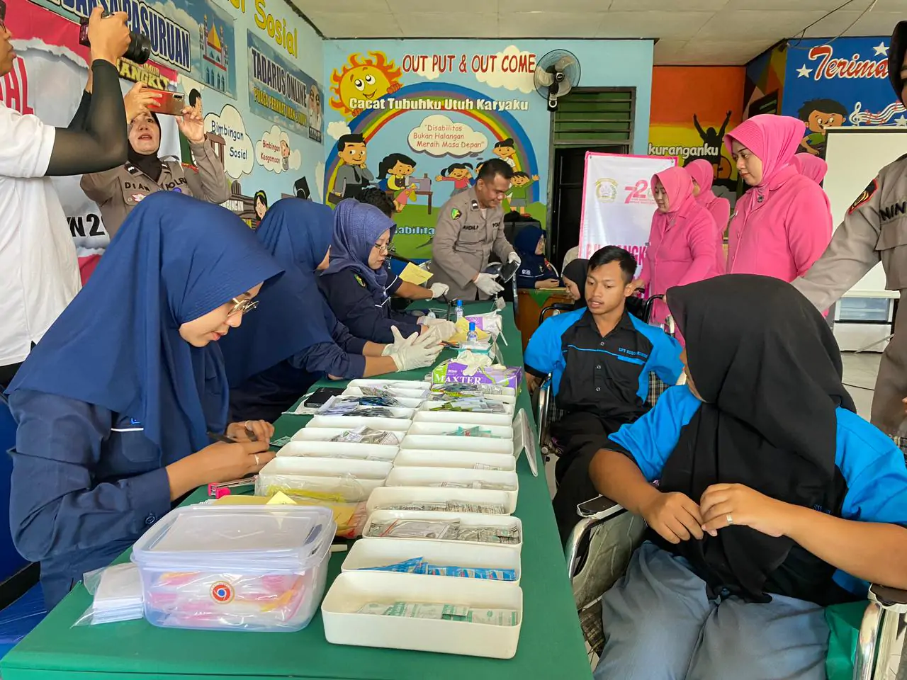 Menjelang Hari Bhayangkara Ke-78, Polres Pasuruan Gelar Bakti Sosial Dan Pengobatan Gratis Untuk Kaum Disabilitas
