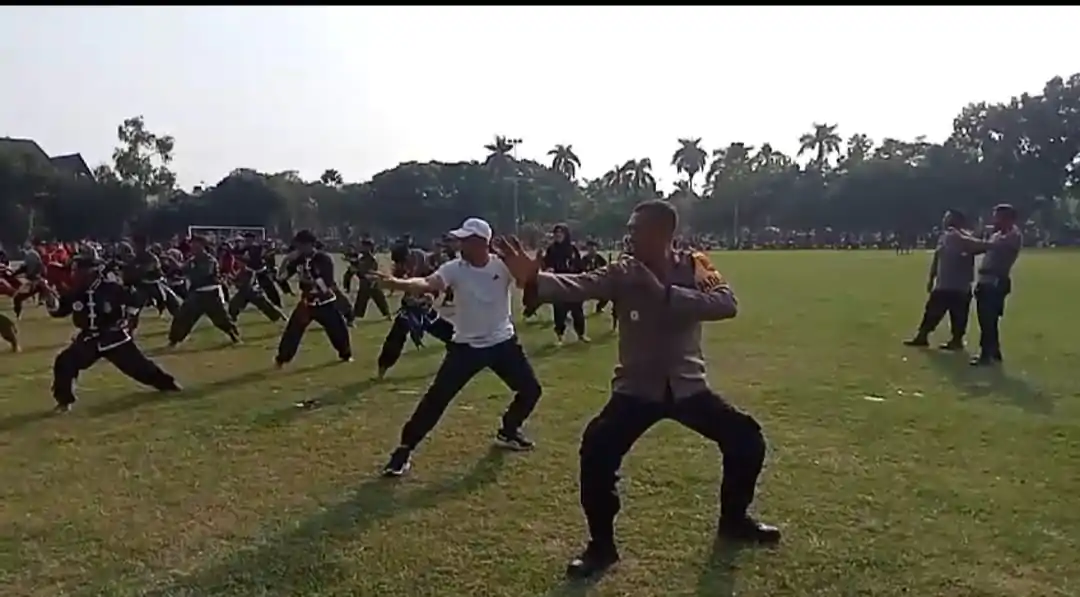 Cooling System Jelang Pilkada, Polisi Ajak Latihan Bersama Paguyuban Pencak Silat