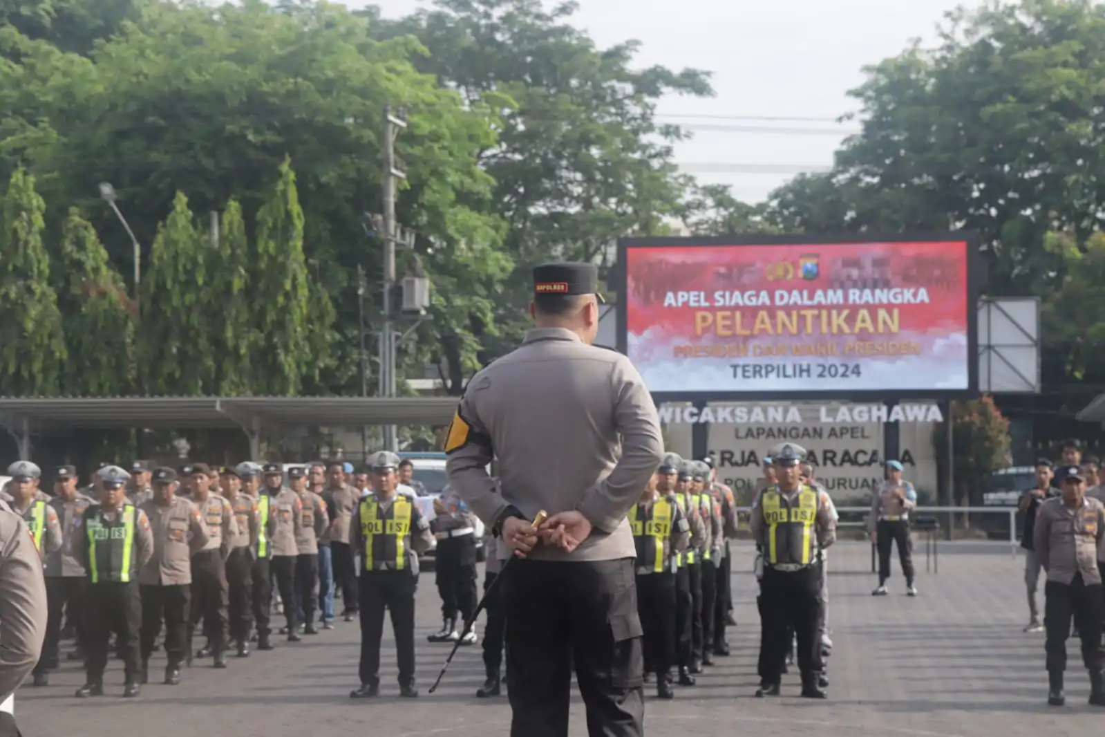 Polres Pasuruan Gelar Apel Kesiapan Pengamanan Pelantikan Presiden dan Wakil Presiden