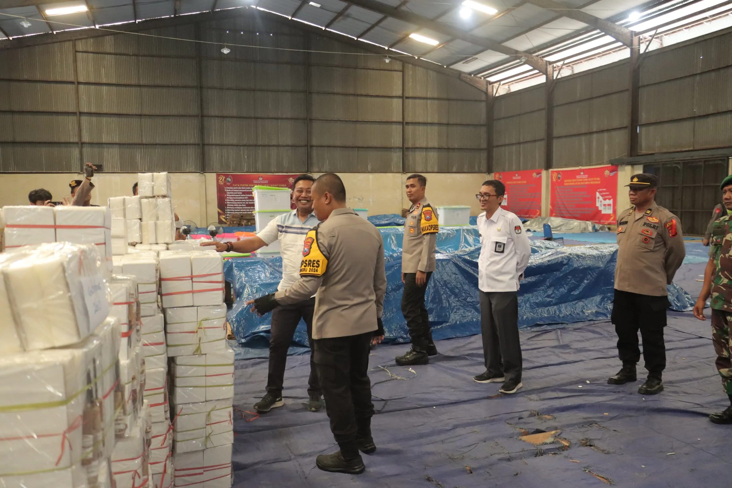 Polres Mojokerto Gelar Patroli Bermotor Pastikan Logistik Pilkada Aman