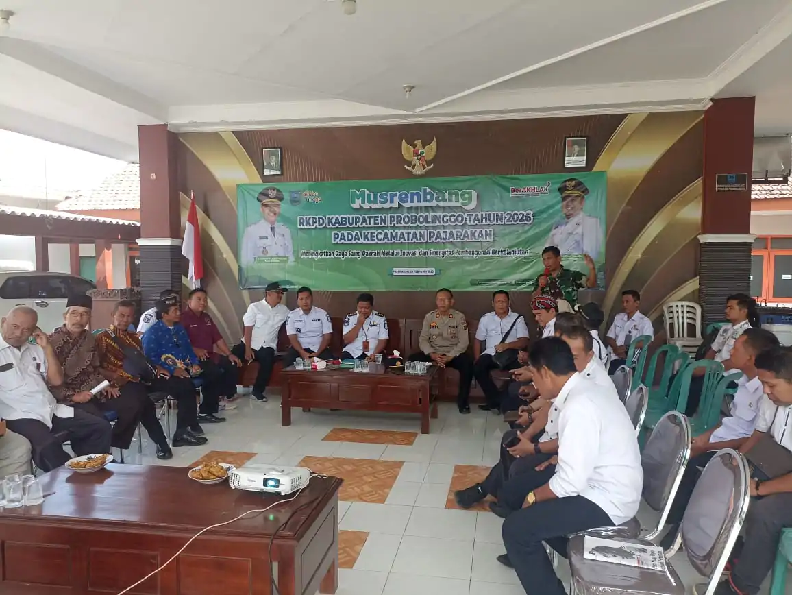 CAMAT PAJARAKAN BERSAMA PEMDES DAN BPD MELAKSANAKAN MUSRENBANG DALAM RANGKA PENINGKATAN KESEJAHTERAAN MASYARAKAT