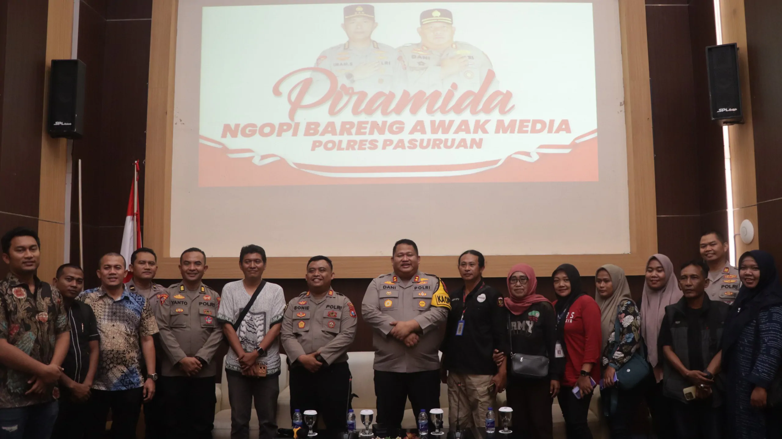 Tingkatkan Sinergitas, Kapolres Pasuruan Gelar Ngopi Bareng Bersama Awak Media