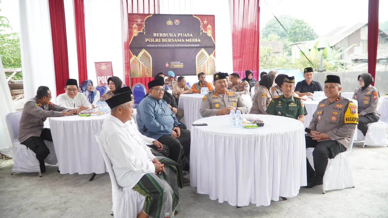 Polres Pasuruan dan Media Gelar Buka Puasa Bersama, Pererat Silaturahmi