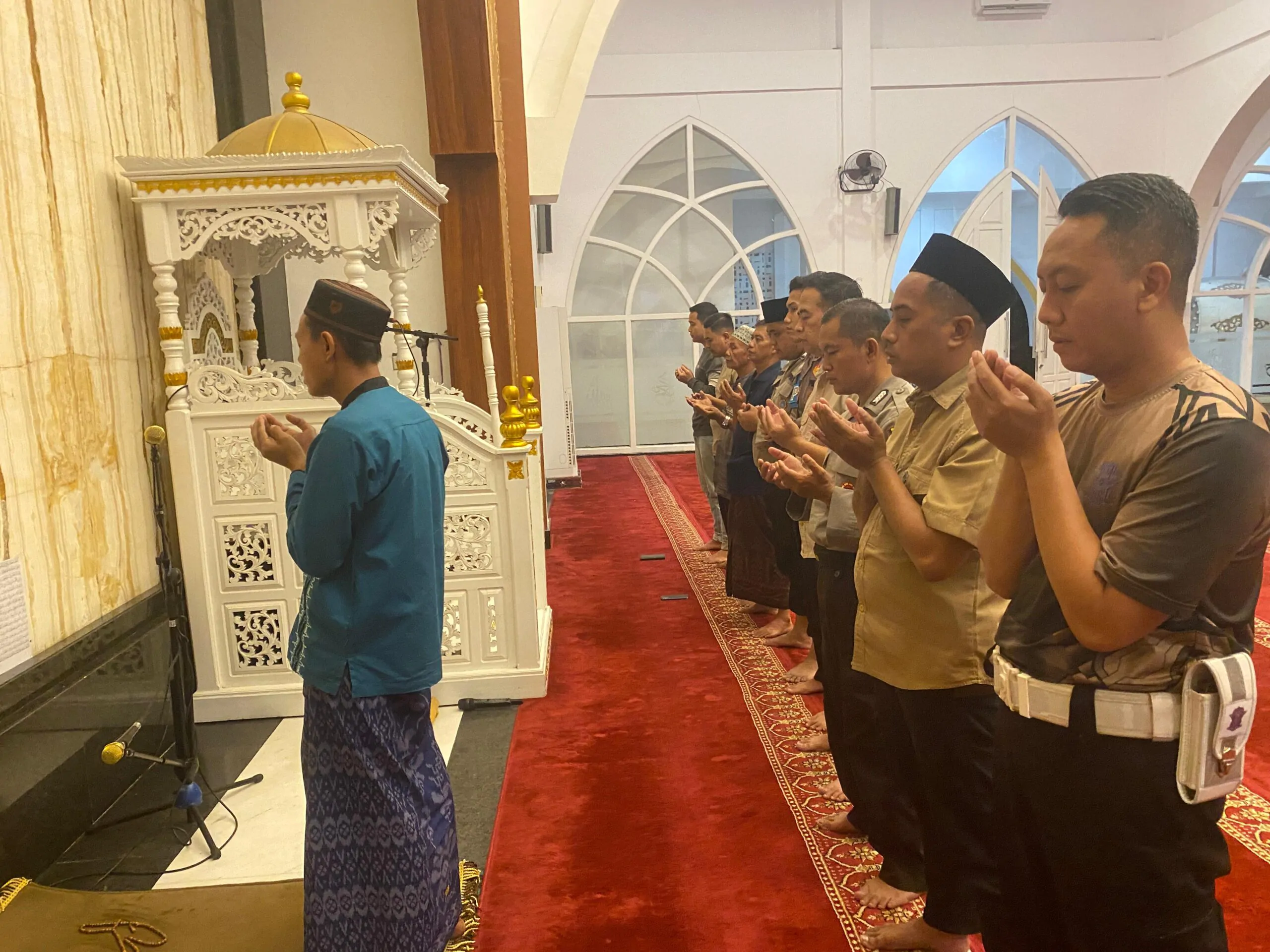 Polres Pasuruan Gelar Salat Gaib untuk Anggota Polri yang Gugur di Way Kanan