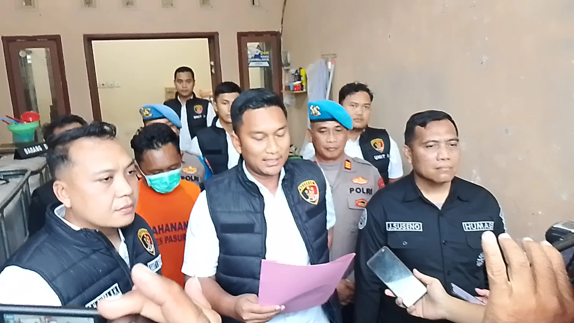 Polres Pasuruan Ungkap Kasus Peredaran Minyak Goreng Tanpa SNI, Tersangka Raup Keuntungan Besar