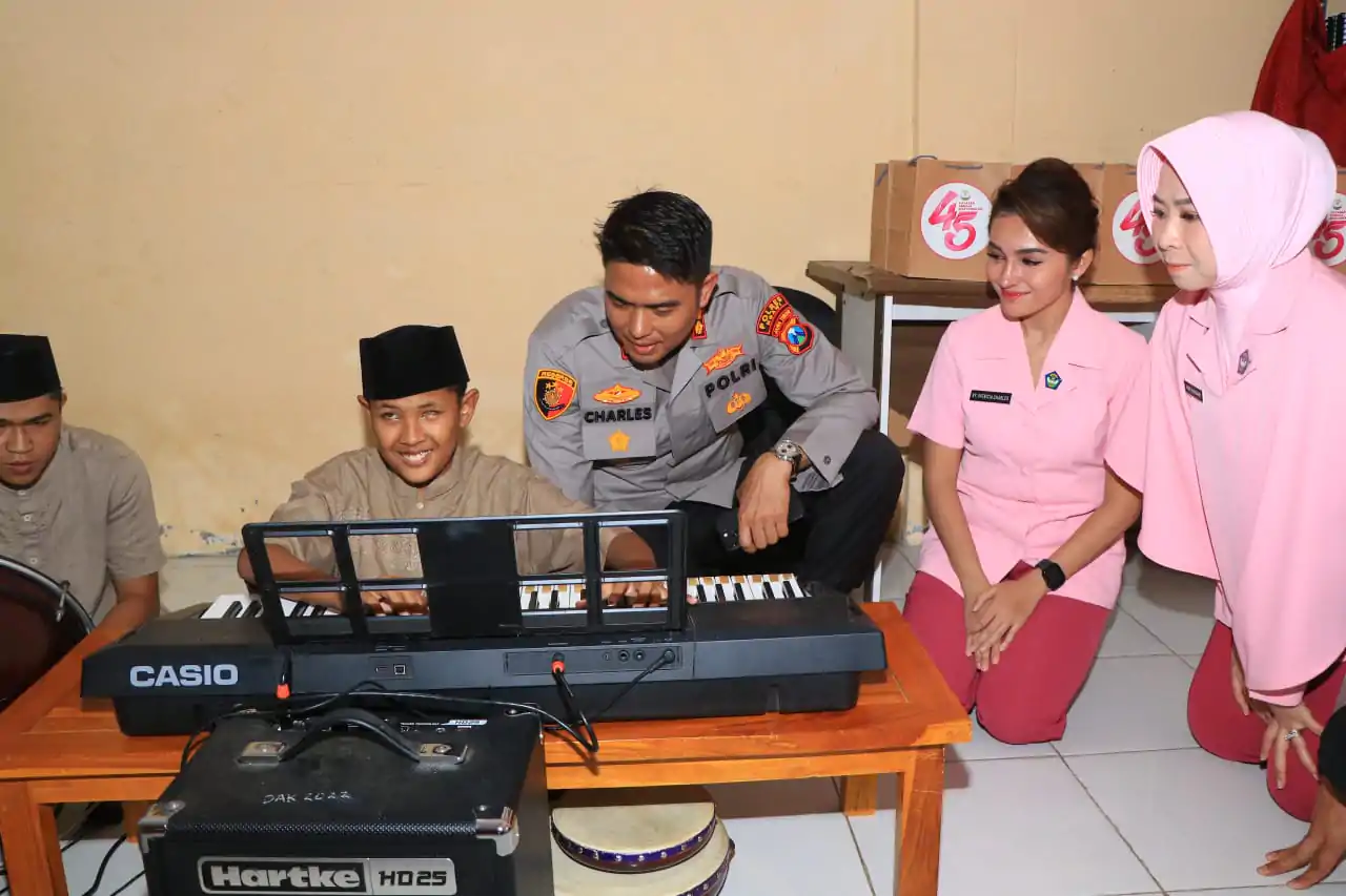 Polisi Peduli, Kapolres Ngawi bersama Bhayangkari Kunjungi Panti Tunanetra
