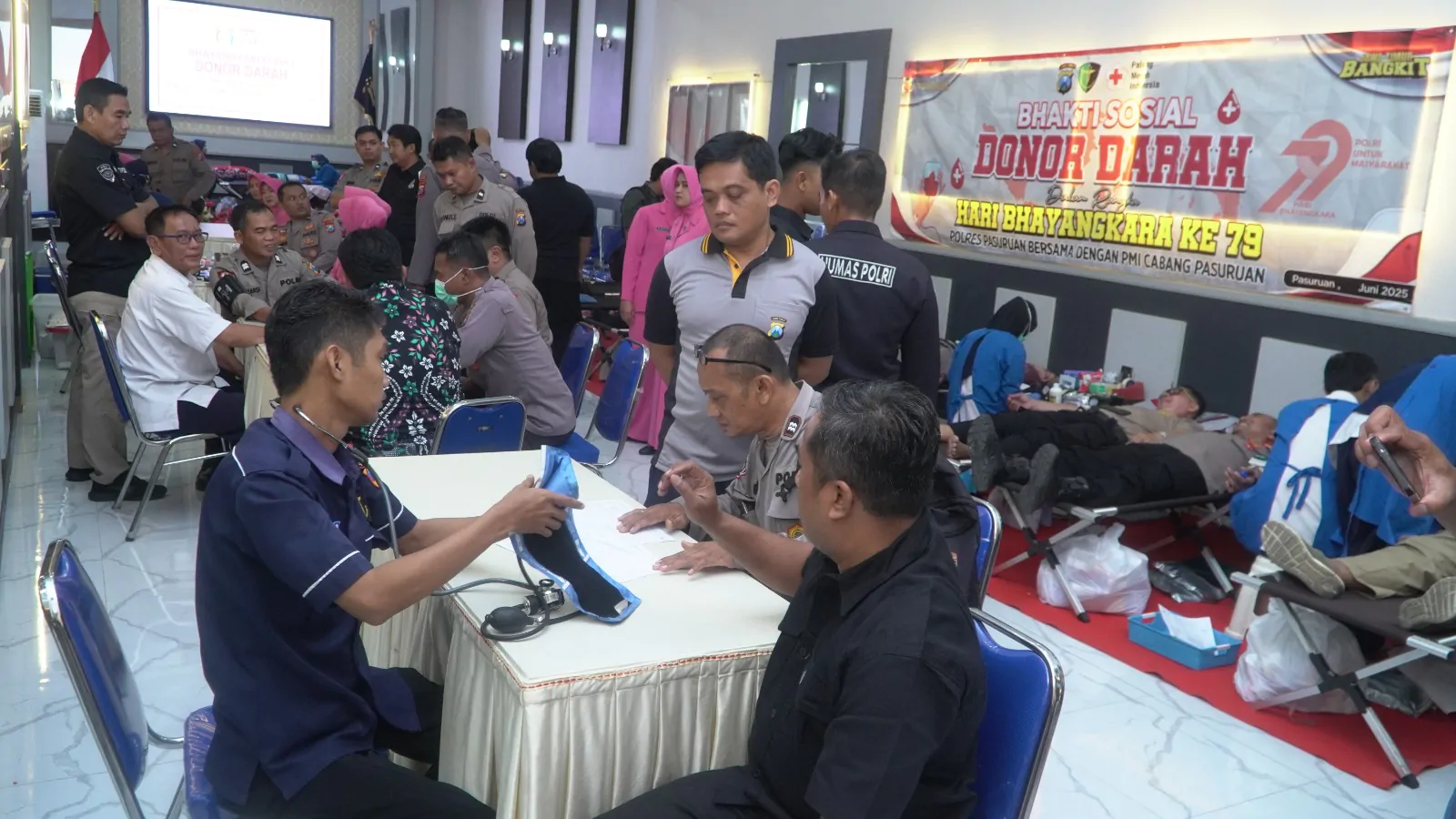 Donor Darah Sambut Hari Bhayangkara ke-79, Polres Pasuruan Libatkan 100 Peserta