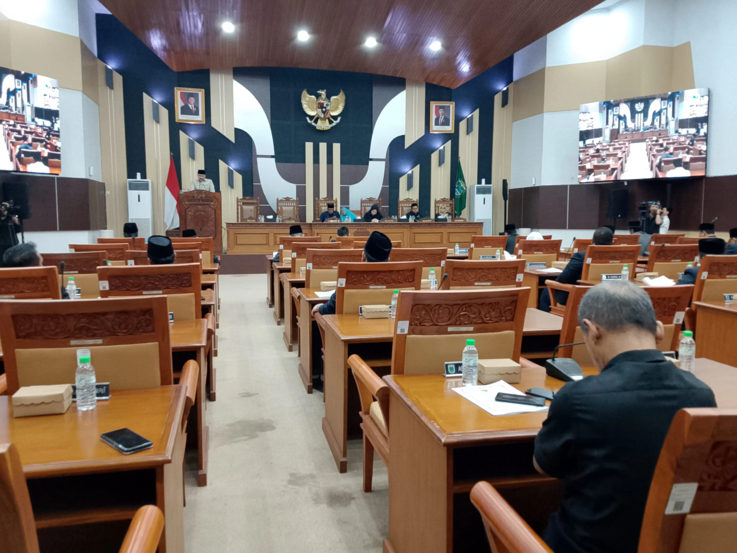 Padangan Raperda III Jawaban Bupati Pasuruan atas pandangan umum Fraksi-fraksi terhadap Raperda RPJMD tahun 2025-2029