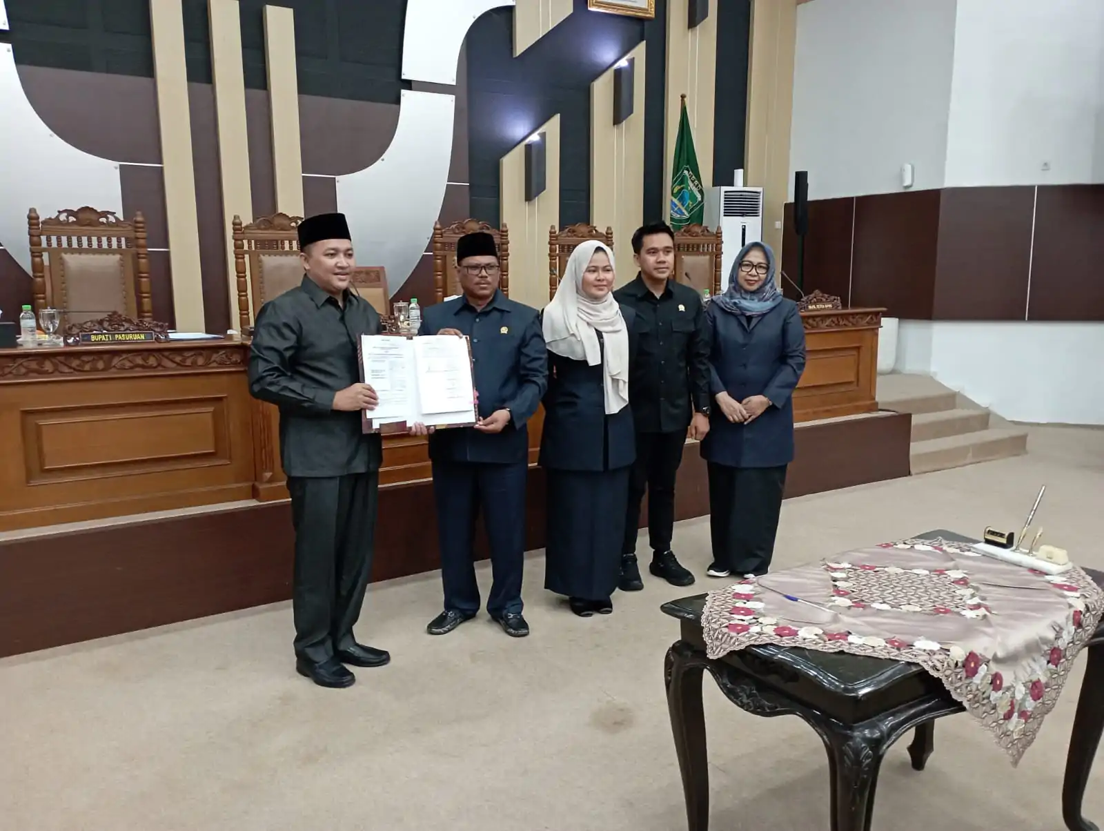 DPRD Kabupaten Pasuruan Sahkan Tiga Raperda Non-APBD, Dorong Reformasi Birokrasi dan Pertumbuhan Ekonomi Daerah