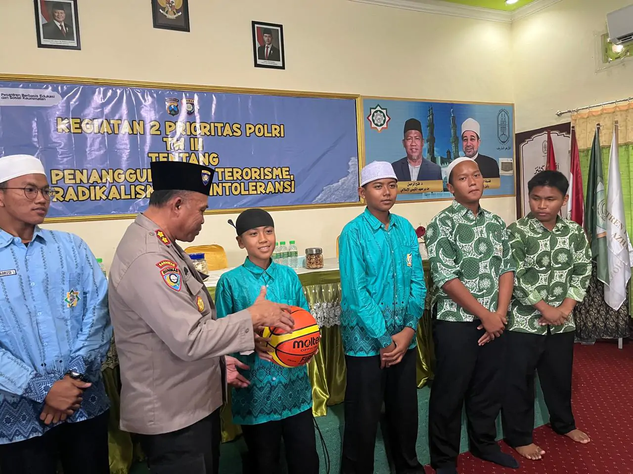 Polda Jatim Gelar Edukasi Penanggulangan Terorisme dan Radikalisme di PP Islamic Center Elkisi