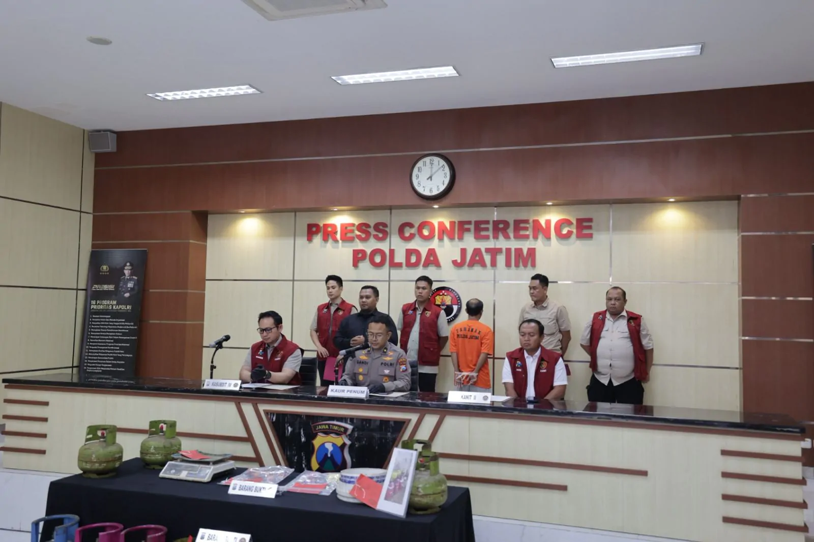 Polda Jatim Ungkap Penyalahgunaan LPG Subsidi di Malang, Tersangka Raup Untung Rp160 Juta Diamankan