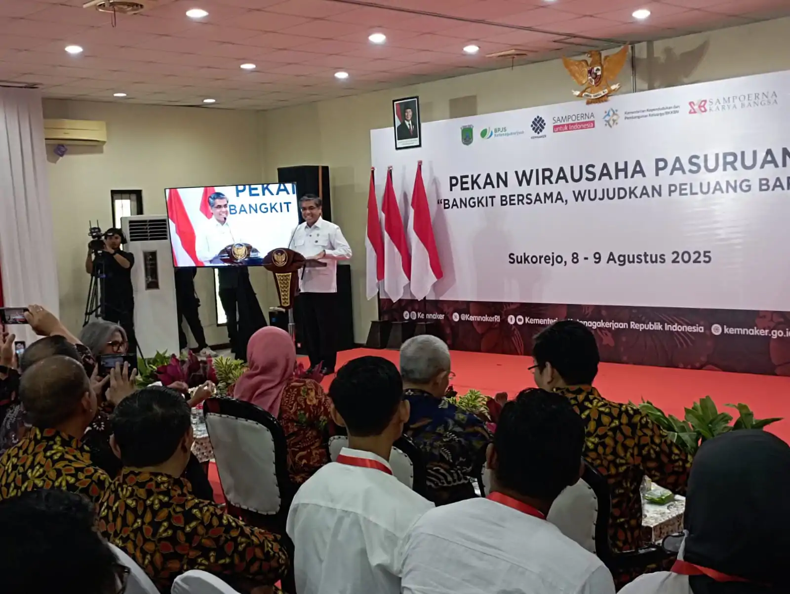 Pekan Wirausaha di Sukorejo, Wabup Pasuruan dan Menaker RI Dorong Masyarakat Terdampak PHK Jadi Pengusaha Mandiri