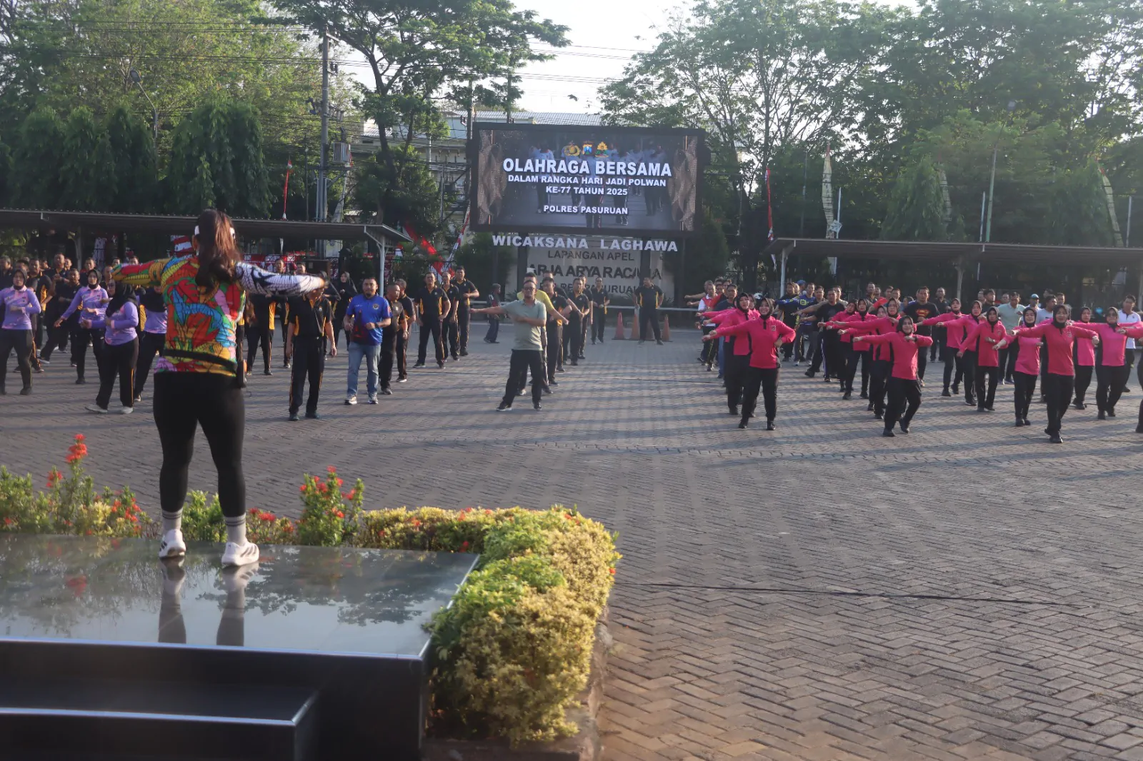 Polres Pasuruan Pererat Sinergi dengan Masyarakat Melalui Olahraga Bersama di HUT RI ke-80