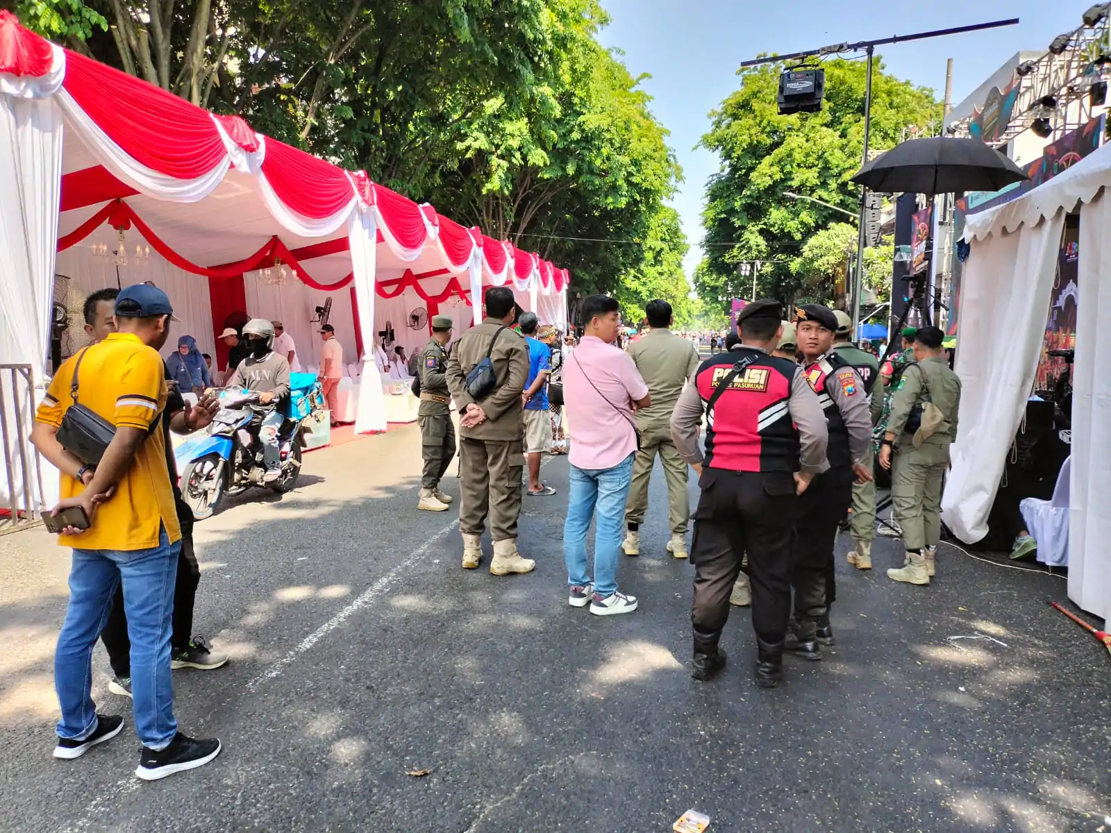 Bangil Carnival 2025 Berjalan Lancar, Kapolres Pasuruan Apresiasi Kerja Anggota
