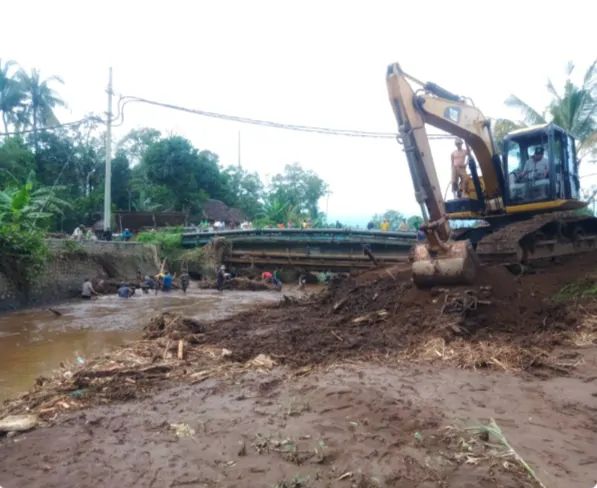 Cegah Banjir, Pemkab Pasuruan Normalisasi Sungai dan Saluran Air di 20 Titik