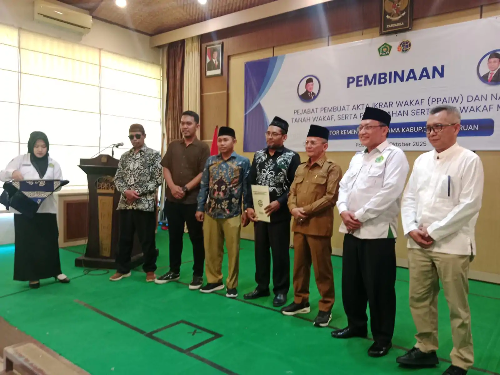 Kemenag Kabupaten Pasuruan Gelar Pembinaan PPAIW, Nadhir, dan Penyerahan Sertifikat Tanah Wakaf, Perkuat Kolaborasi untuk Percepatan Sertifikasi Tanah Wakaf di Kabupaten Pasuruan