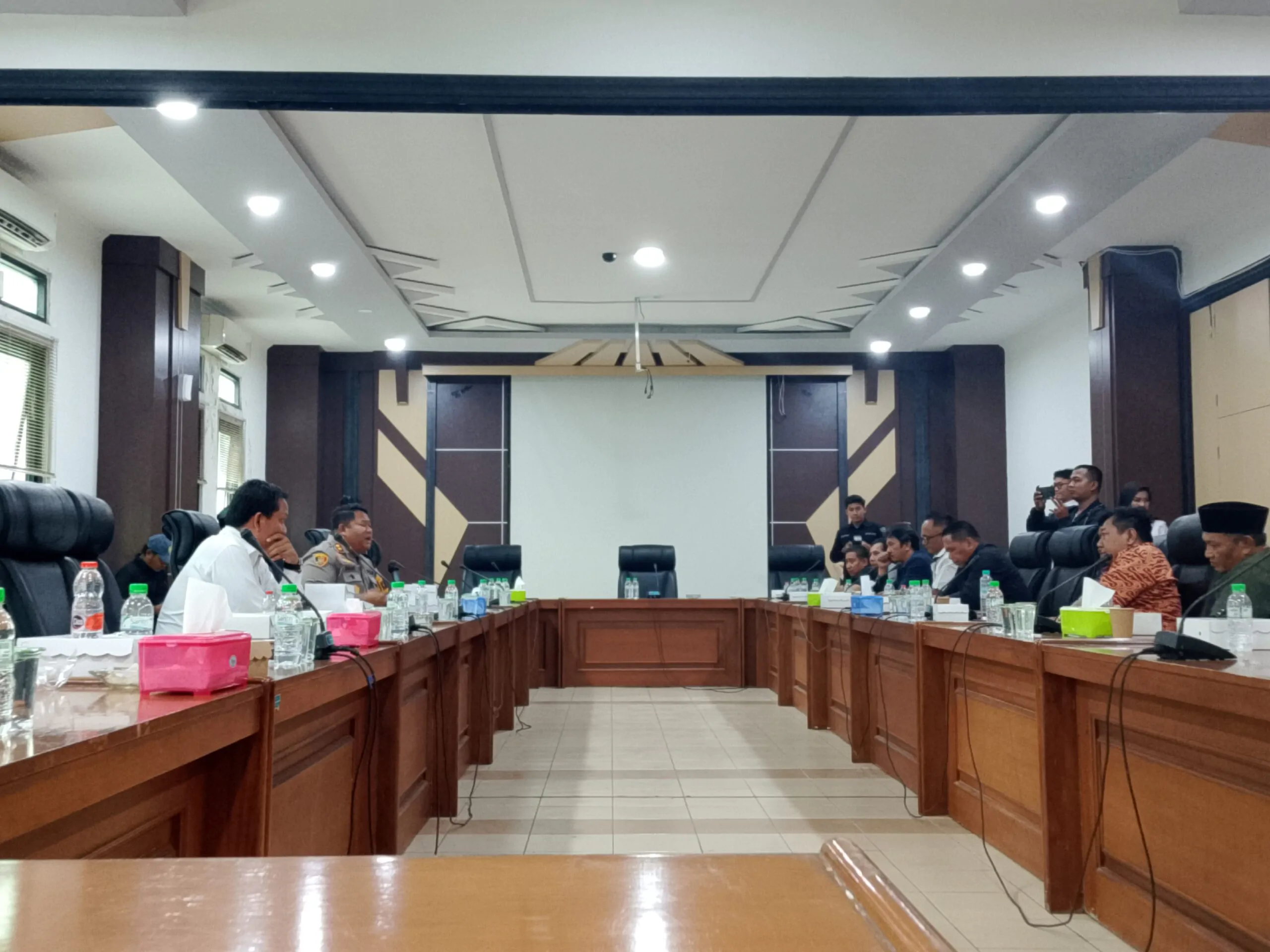 Forum Rembuk Masyarakat Audiensi dengan Forkopimda Bahas Kasus Pembongkaran Makam di Winongan Kidul