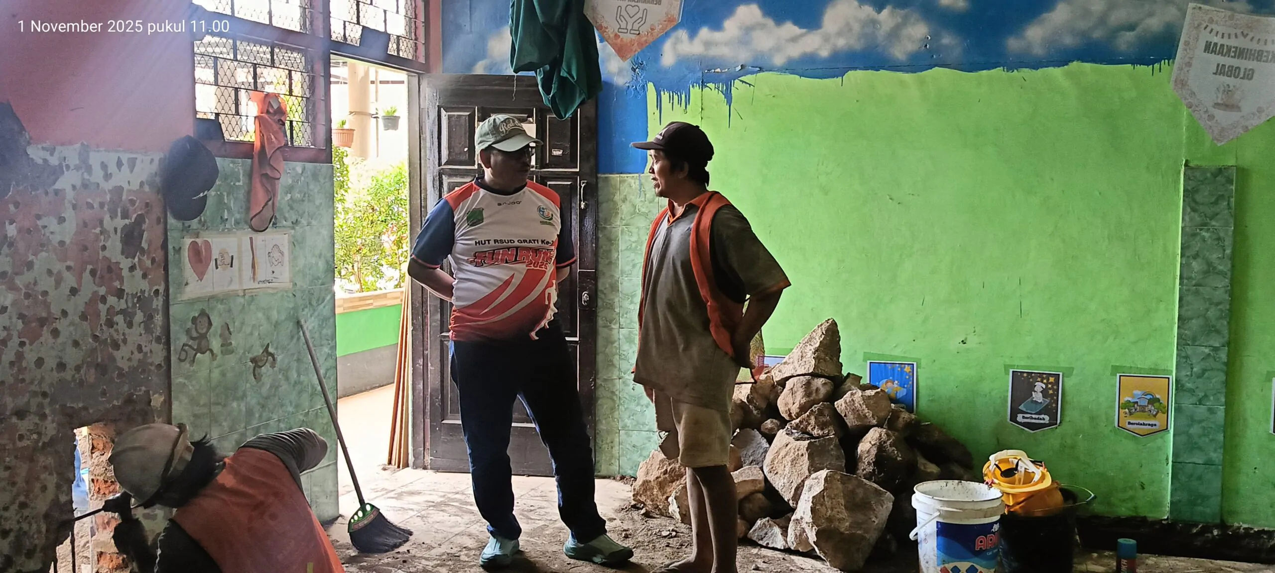 Ketua DPRD Pasuruan Sidak SDN Bulusari 1 Gempol, Pastikan Pembangunan Sekolah Sesuai Standar dan Tepat Sasaran