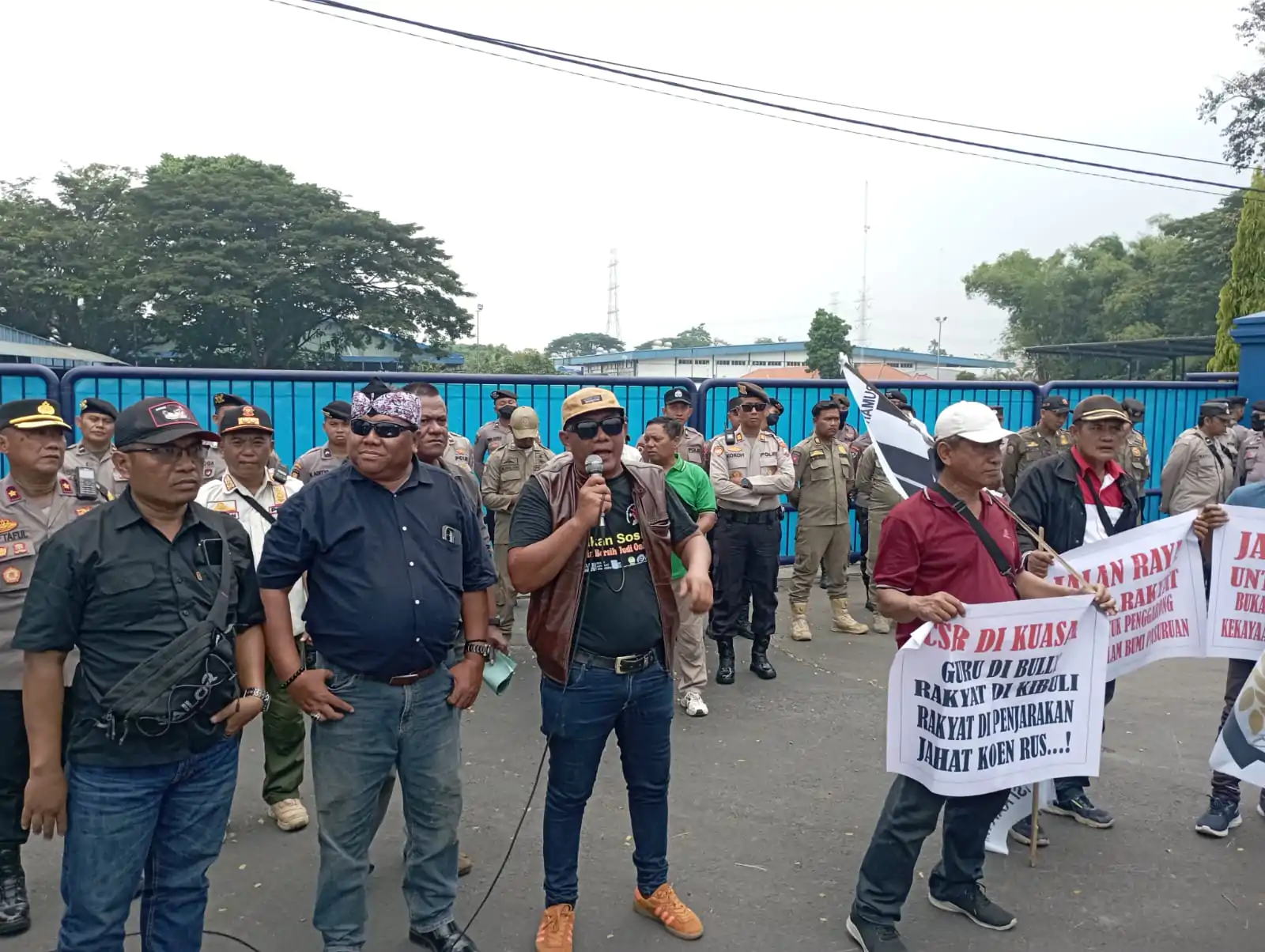 Aksi Massa Desak Pabrik AQUA Gondangwetan Ditutup, Formapan Ancam Blokade Total Jika Tuntutan Diabaikan