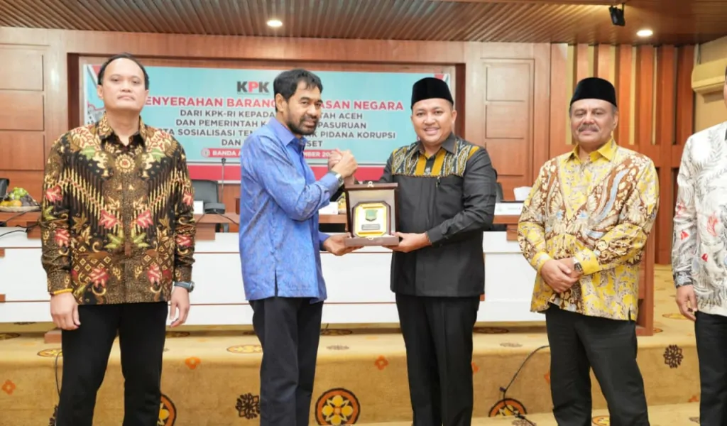 KPK Serahkan Aset Rampasan Senilai Rp 1,3 Miliar ke Pemkab Pasuruan