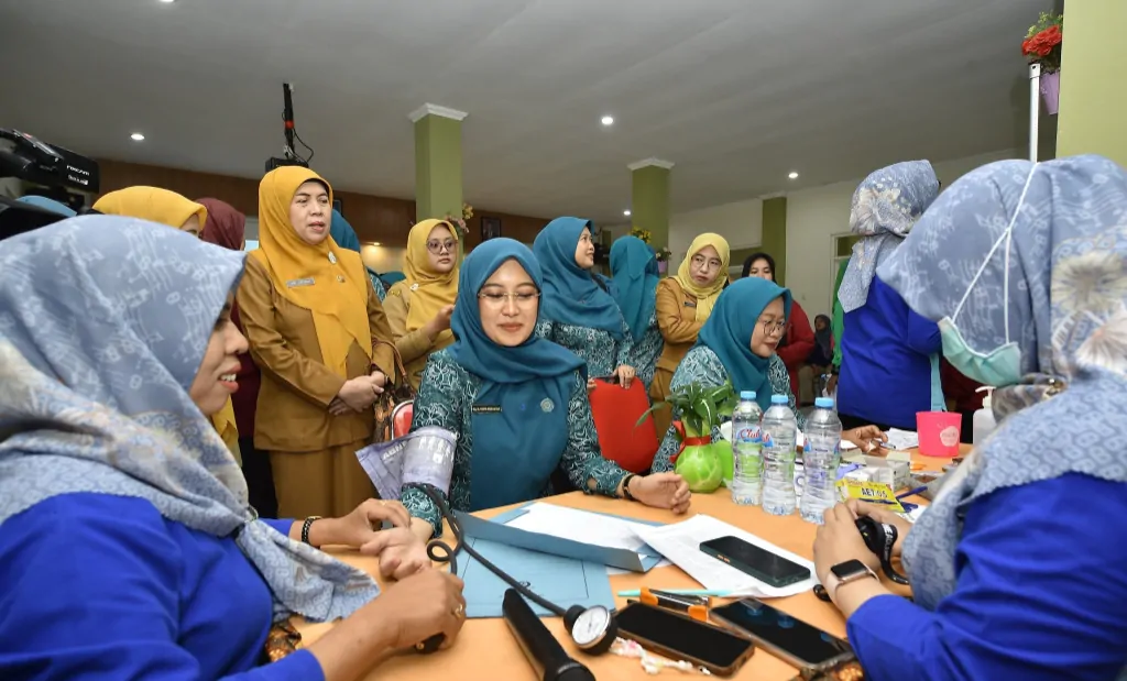 Layanan Skrining Kesehatan Gratis di Puskesmas UOBF Ngempit Diserbu Warga, Dinkes Ajak Masyarakat Lebih Peduli Kesehatan