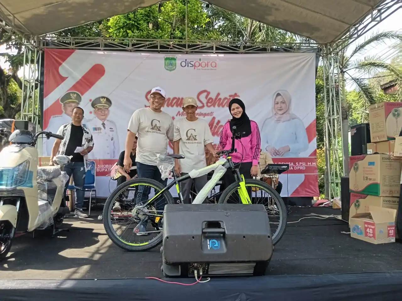 Semarak Senam Sehat Peringati Hari AIDS Sedunia di Gempol, Wakil DPRD Dinda Denisa Ajak Warga Jaga Kesehatan