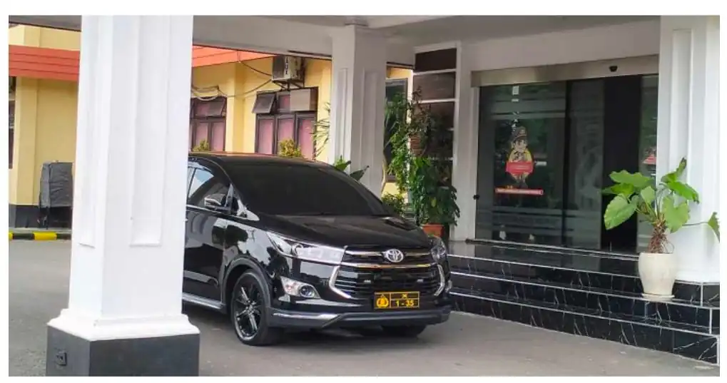 Polres Pasuruan Tegaskan Plat Dinas Kapolres Sudah Sesuai TR, Pergantian Kendaraan Masih Berproses