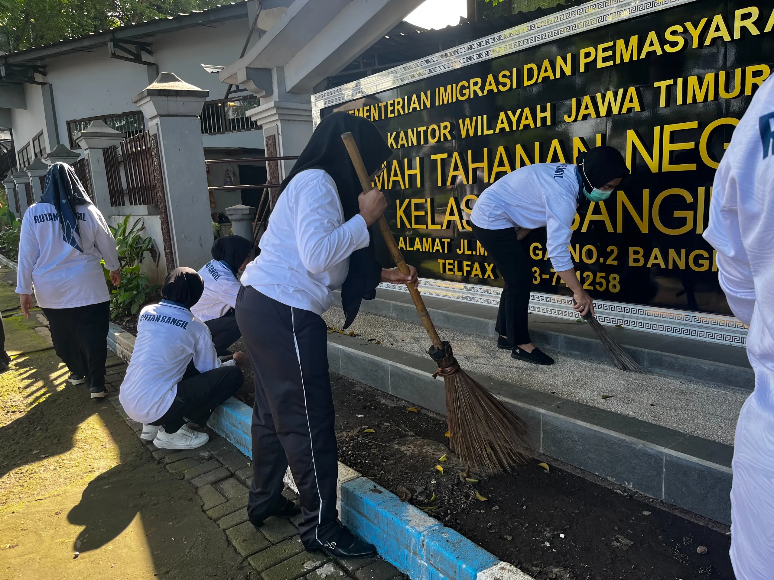 3f4199e2 2249 4767 b638 9d577321eb01