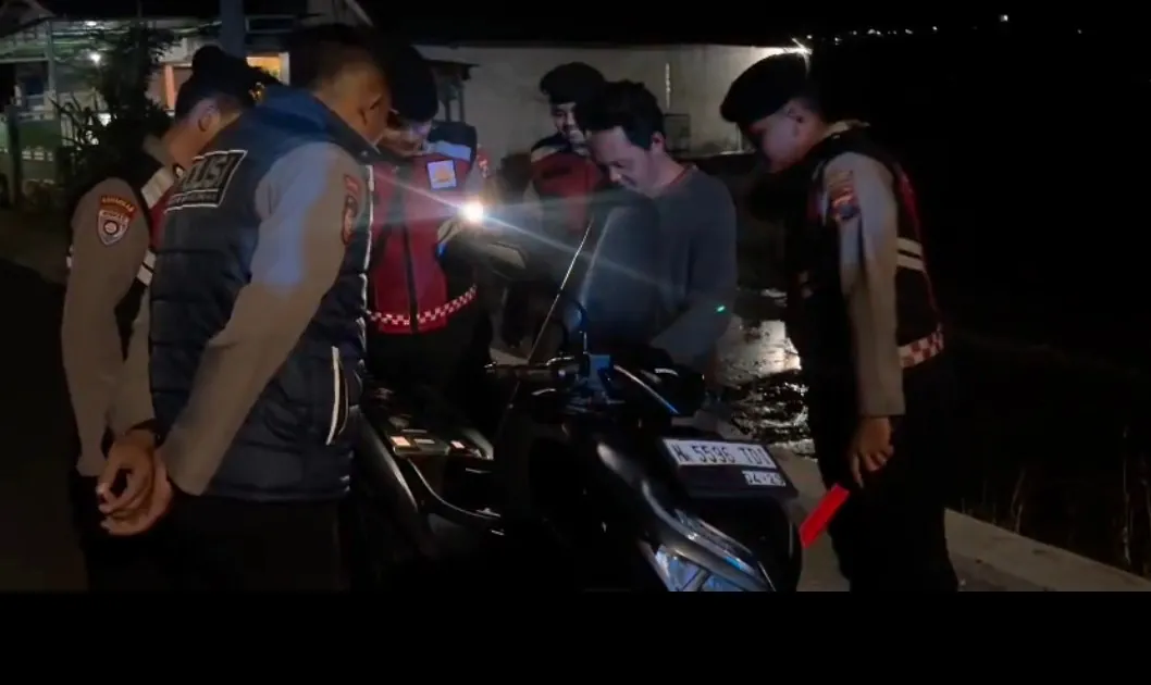 1c07574c 5530 45ca bcdd 935f879f2732